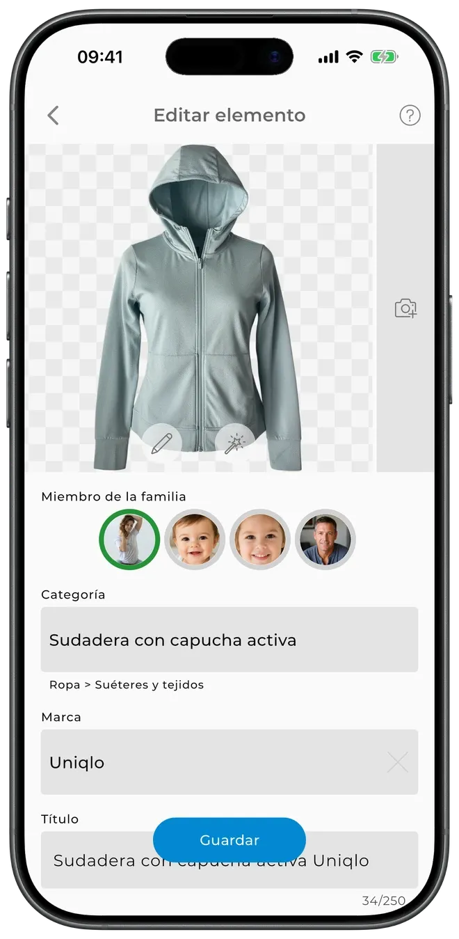 La misma prenda catalogada en GetWardrobe — fondo eliminado, categoría y color detectados